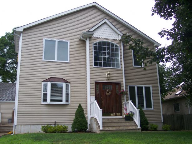 27 N Locust Ave